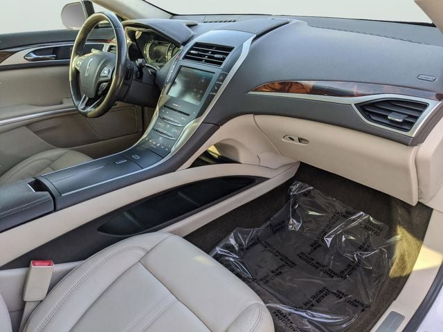 2016 Lincoln MKZ Base