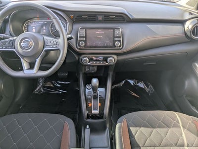 2018 Nissan Kicks SR Blue w white roof