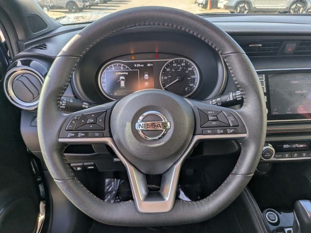 2018 Nissan Kicks SR Blue w white roof