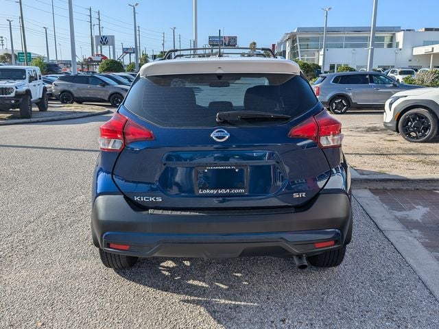 2018 Nissan Kicks SR Blue w white roof