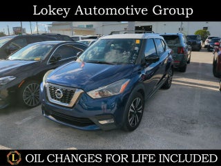 2018 Nissan Kicks SR Blue w white roof