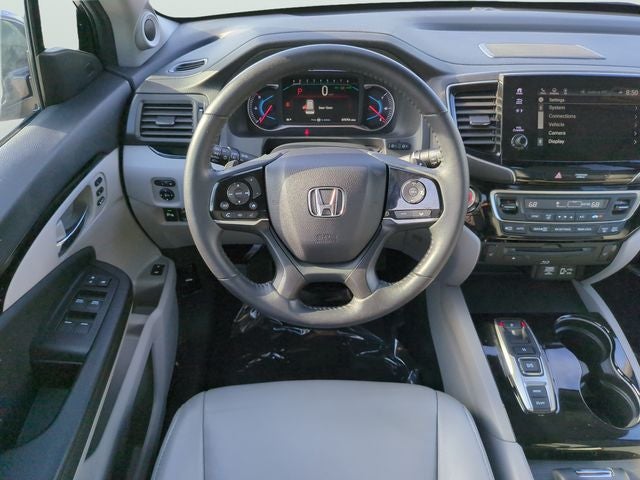 2022 Honda Pilot Touring 8 Passenger