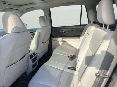 2022 Honda Pilot Touring 8 Passenger