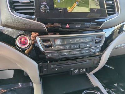 2022 Honda Pilot Touring 8 Passenger