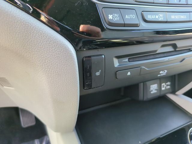 2022 Honda Pilot Touring 8 Passenger