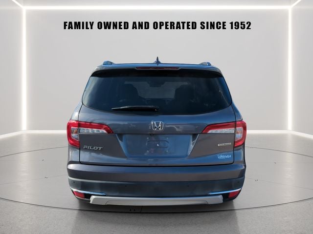 2022 Honda Pilot Touring 8 Passenger