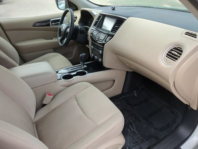 2019 Nissan Pathfinder SV