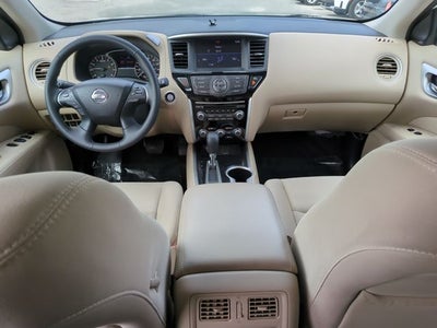 2019 Nissan Pathfinder SV