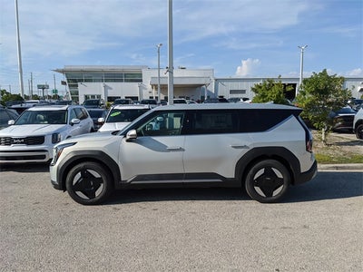 2026 Kia EV9 Light Long Range