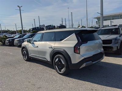 2026 Kia EV9 Light Long Range