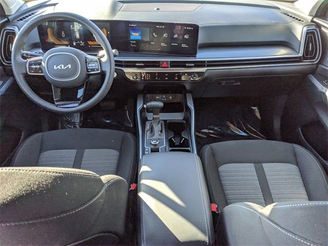 2025 Kia Sorento LX