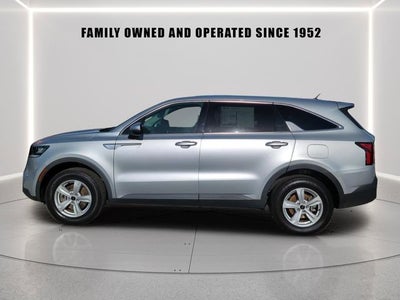 2022 Kia Sorento LX