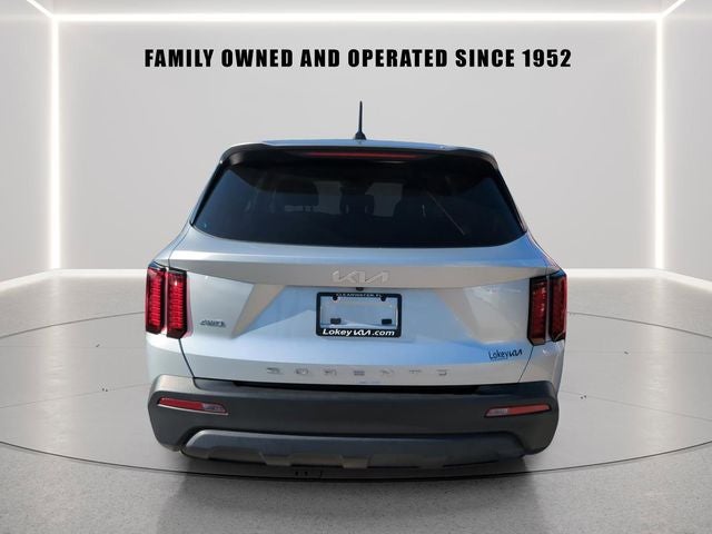 2022 Kia Sorento LX