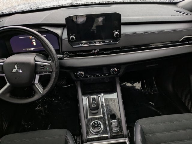 2024 Mitsubishi Outlander SE Black Edition w/Pano Roof