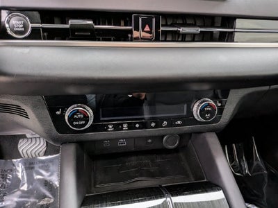 2024 Mitsubishi Outlander SE Black Edition w/Pano Roof