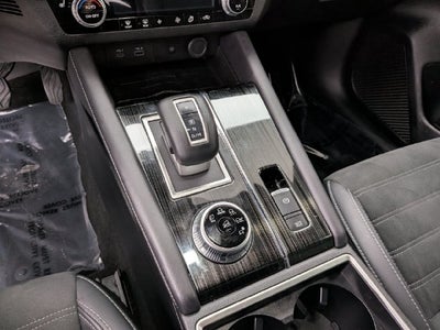 2024 Mitsubishi Outlander SE Black Edition w/Pano Roof