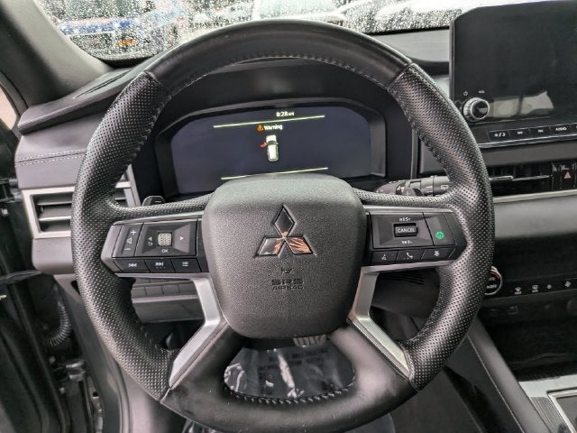 2024 Mitsubishi Outlander SE Black Edition w/Pano Roof