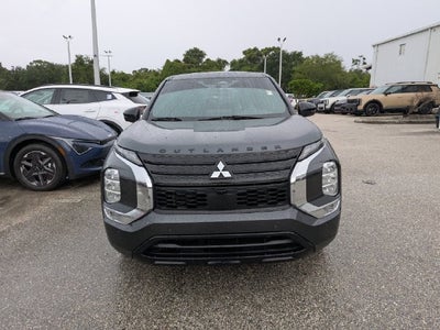 2024 Mitsubishi Outlander SE Black Edition w/Pano Roof