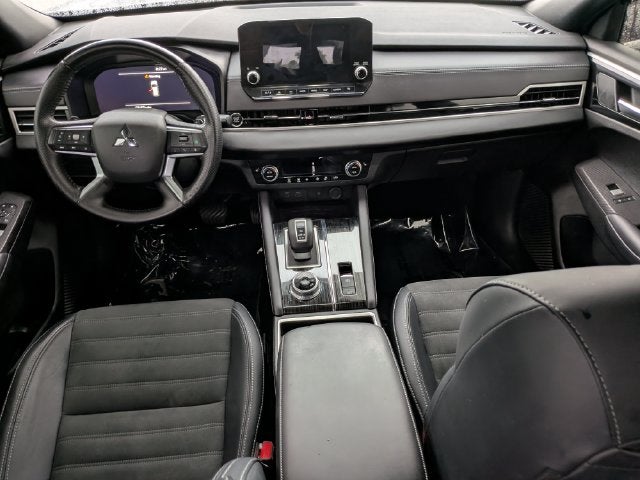 2024 Mitsubishi Outlander SE Black Edition w/Pano Roof