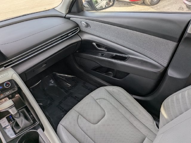 2024 Hyundai Elantra Hybrid Limited