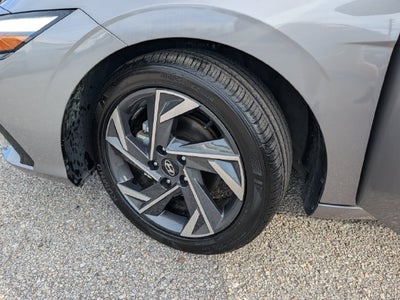 2024 Hyundai Elantra Hybrid Limited