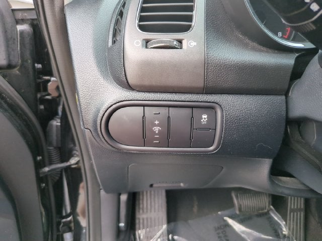 2017 Kia Forte5 LX