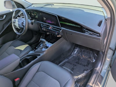 2024 Kia Niro EX