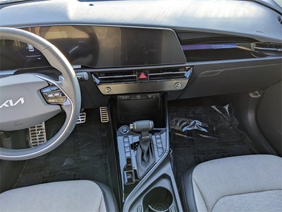 2025 Kia Niro SX Touring