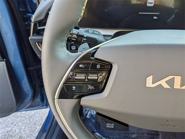 2025 Kia Niro SX Touring