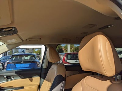 2023 Kia Carnival LX