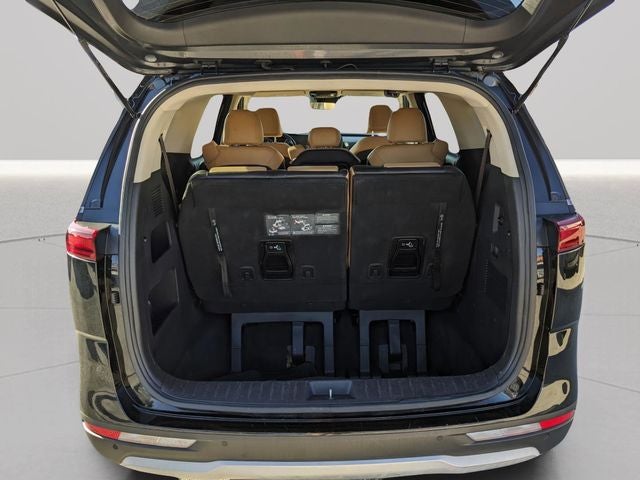 2023 Kia Carnival LX