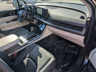 2024 Kia Carnival EX