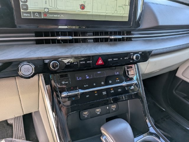 2024 Kia Carnival EX