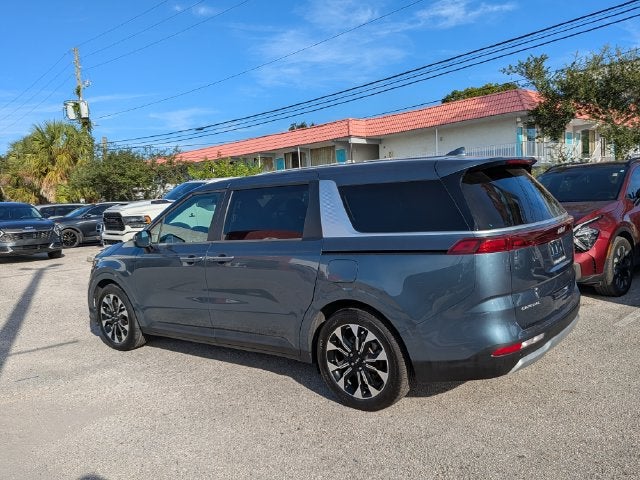 2024 Kia Carnival EX